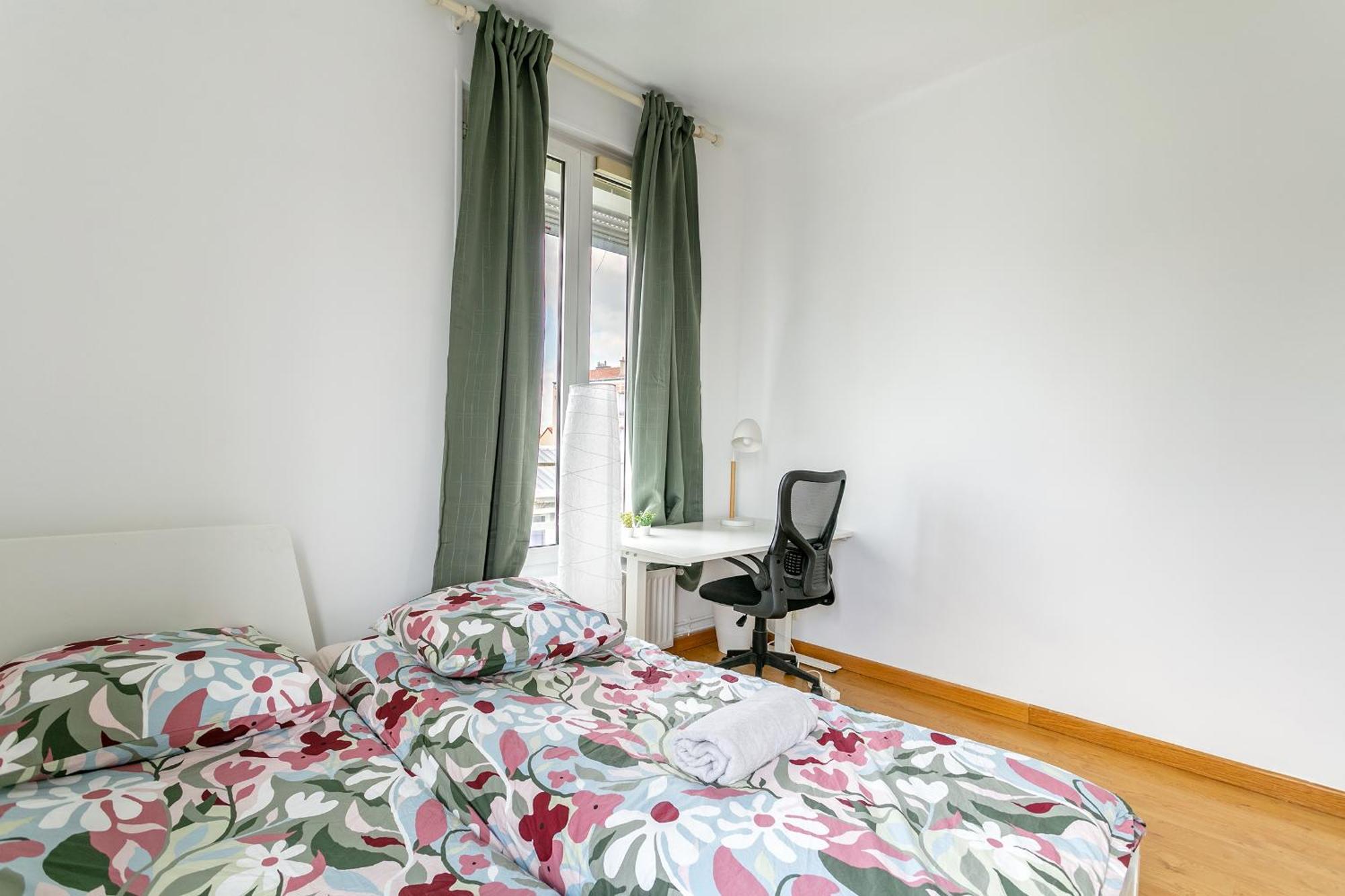 Апартаменти Parisian Penthouse With Large Terrasse П'єррфітт-сюр-Сен Екстер'єр фото